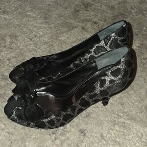 Black Bow Peep-Toe Women's Pumps - NINA